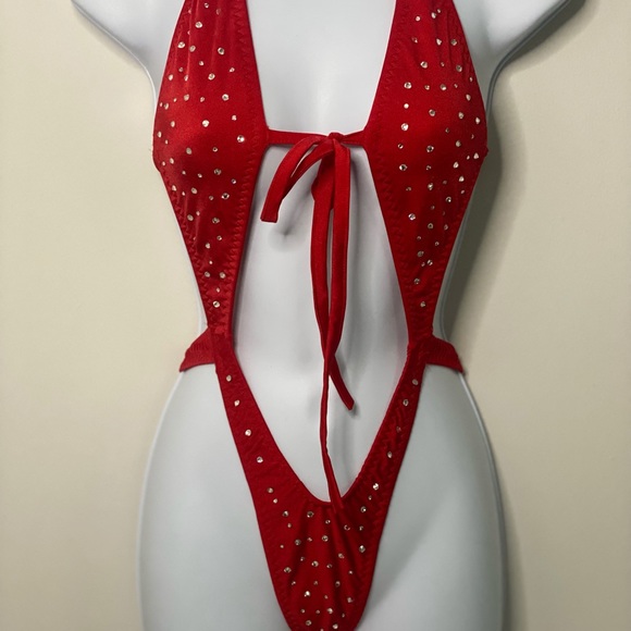 ❤️Red Rhinestoned Sling-Shot❤️ - Picture 1 of 3